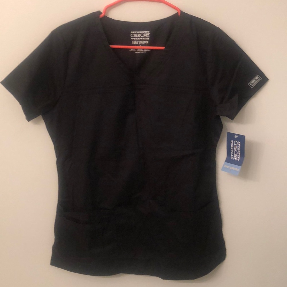 Cherokee black scrub top NWT